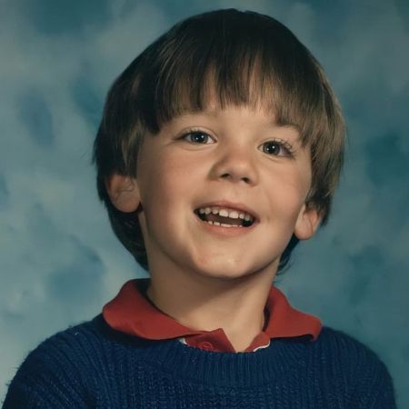 A young Chris Evans smiling